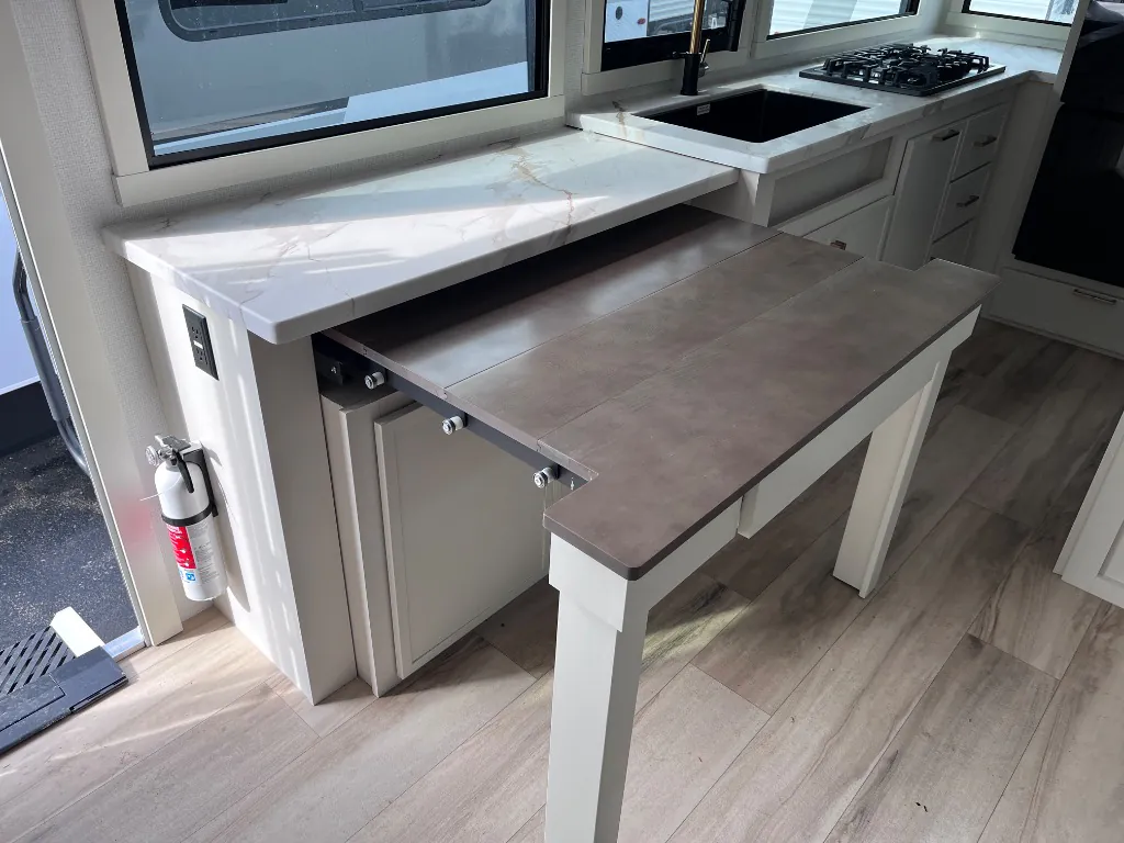 2026 Brinkley Model Ix 20X, Photos photo 11