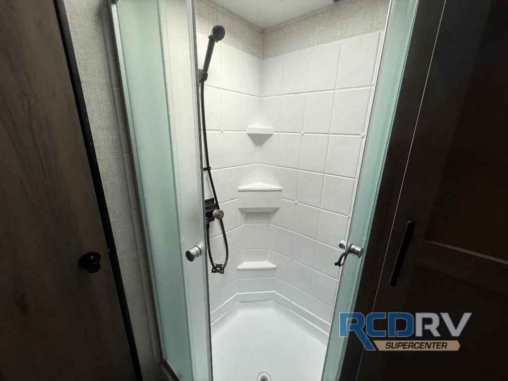 2022 Gulf Stream RV Kingsport Ultra Lite 24RLS, Photos photo 15