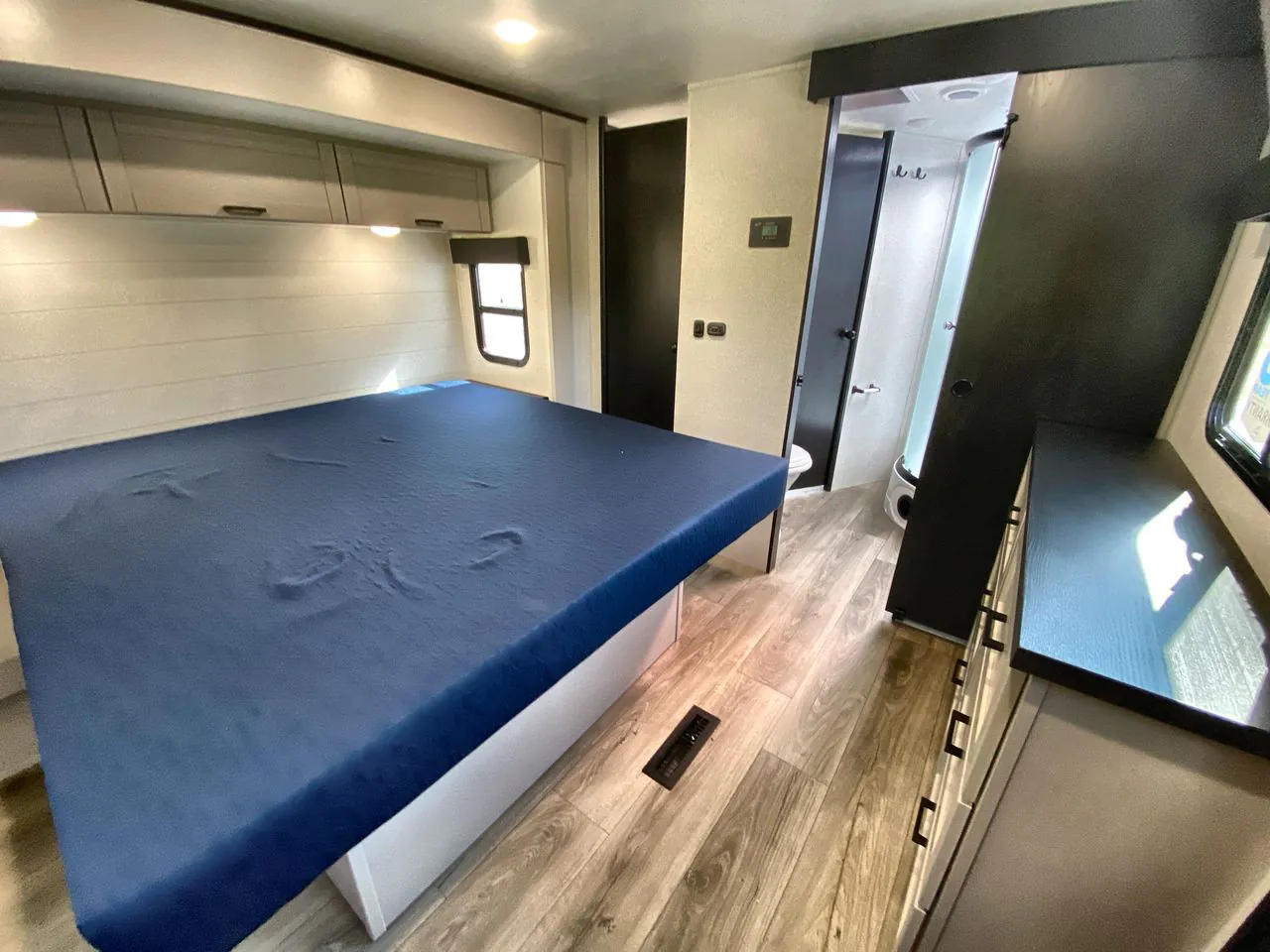 2026 Jayco Jay Feather 26FK - Photo 3