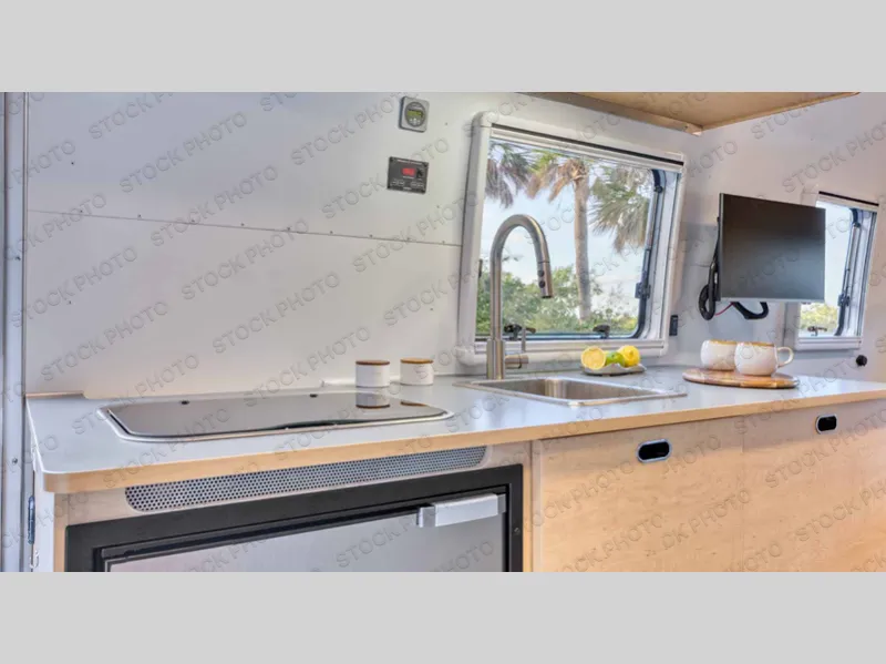 2026 Airstream World Traveler 22RB - Photo 3