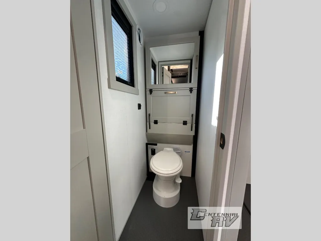 2026 Brinkley Model G 3950, Photos photo 59