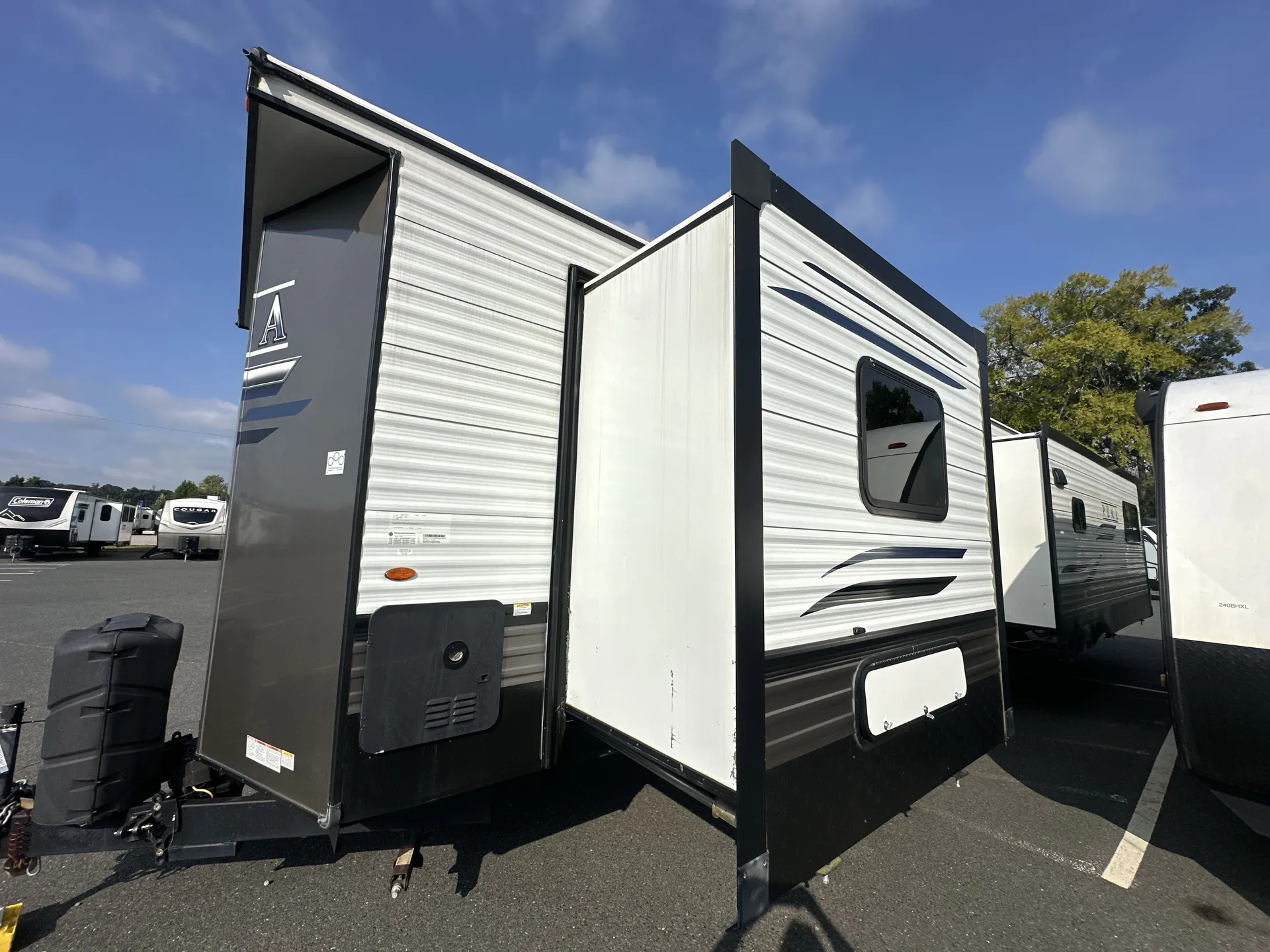 2023 Forest River Puma Vista 38DEN — off campside