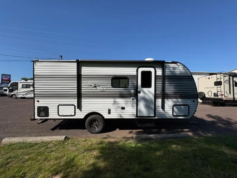 2027 Jayco Jay Flight SLX 178DBS - Photo 4