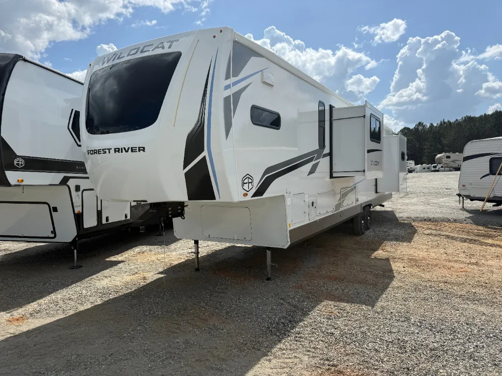 2026 Forest River Wildcat 37GALLEY - Photo 2
