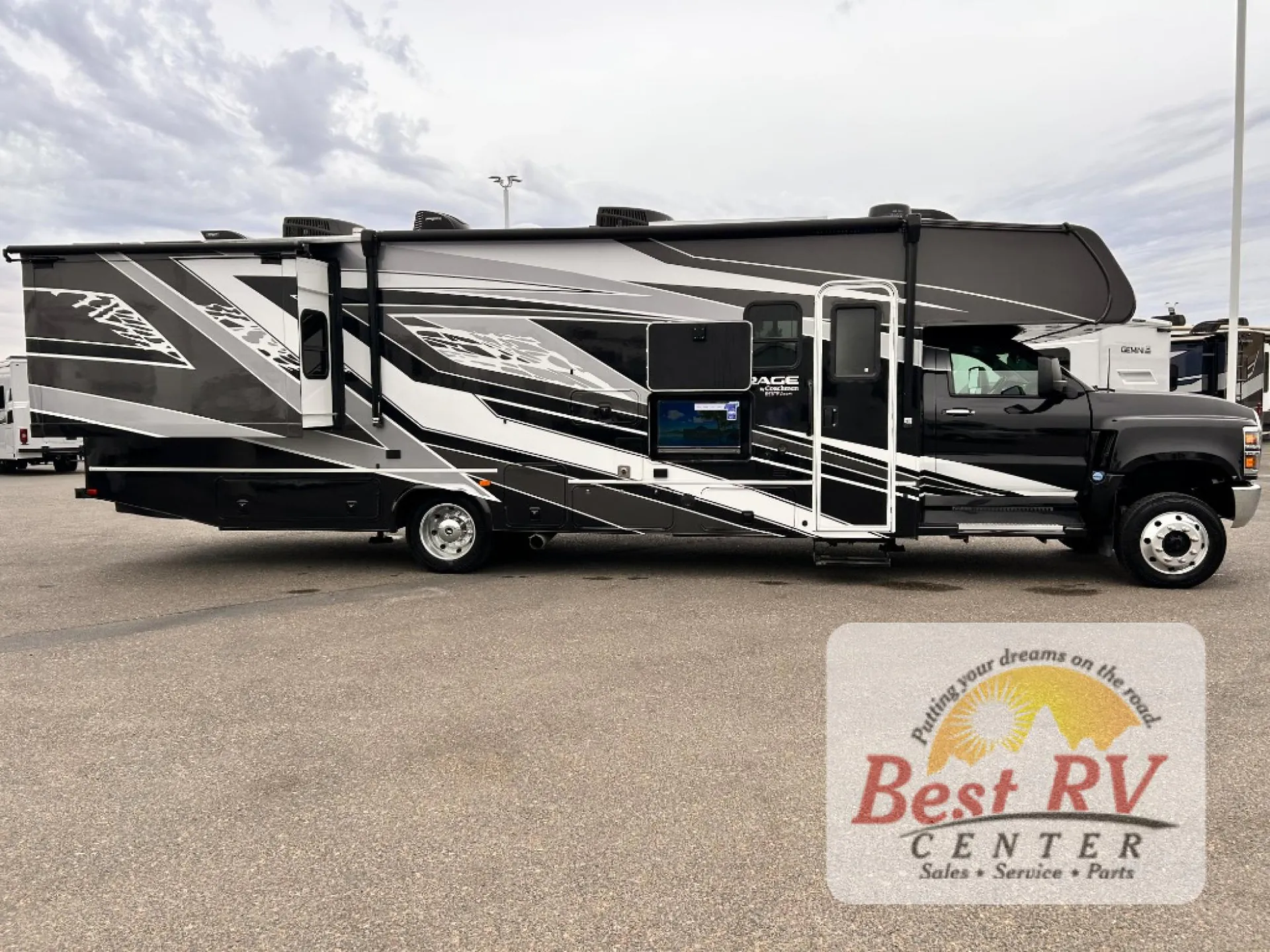 2024 Coachmen Entourage 340BH - Photo 4