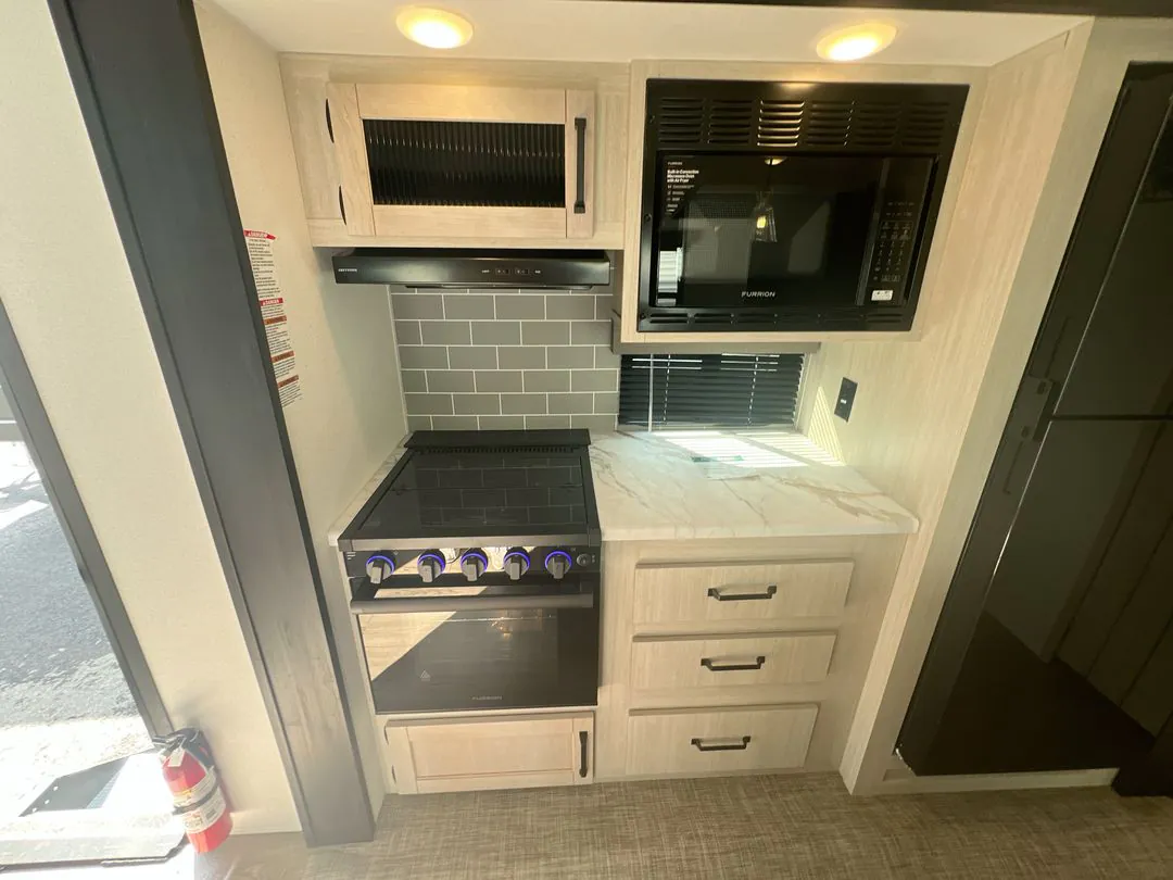 2027 Forest River Puma 32BHFS — Photo 5