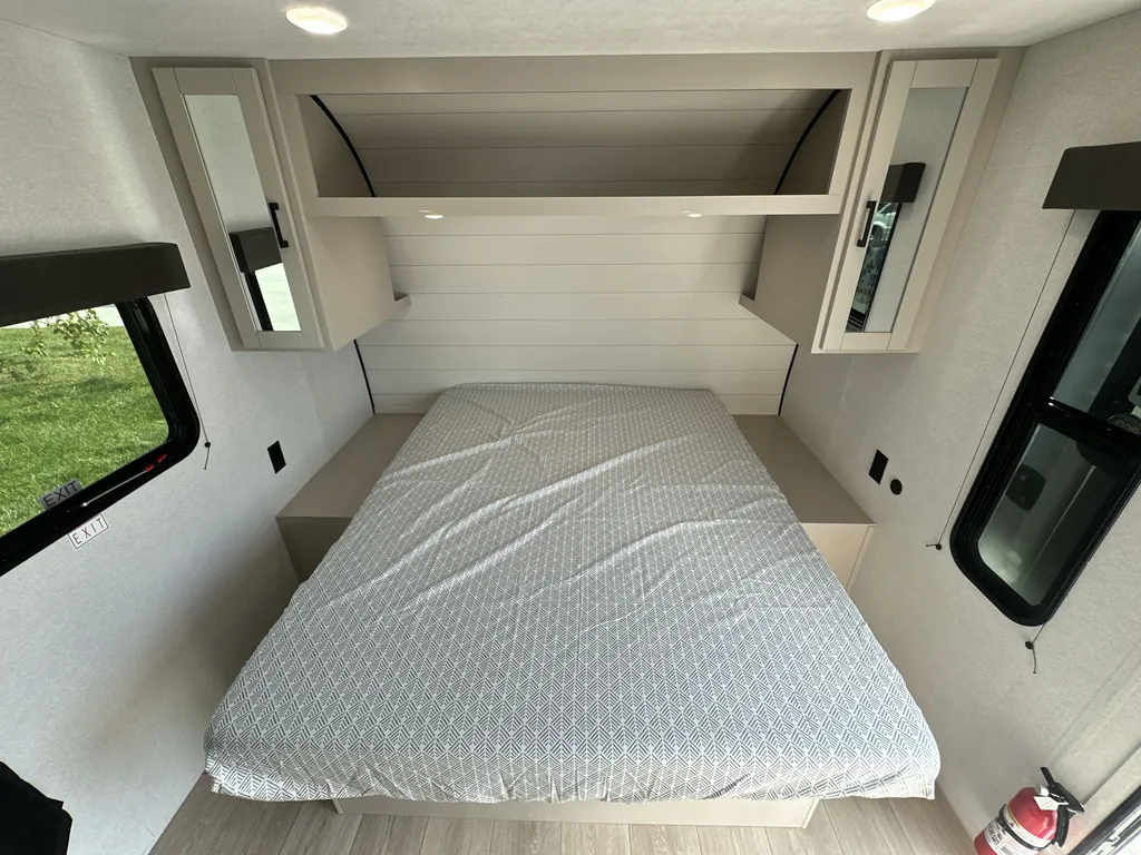 2027 Jayco Jay Flight 175FQ, Photos photo 15
