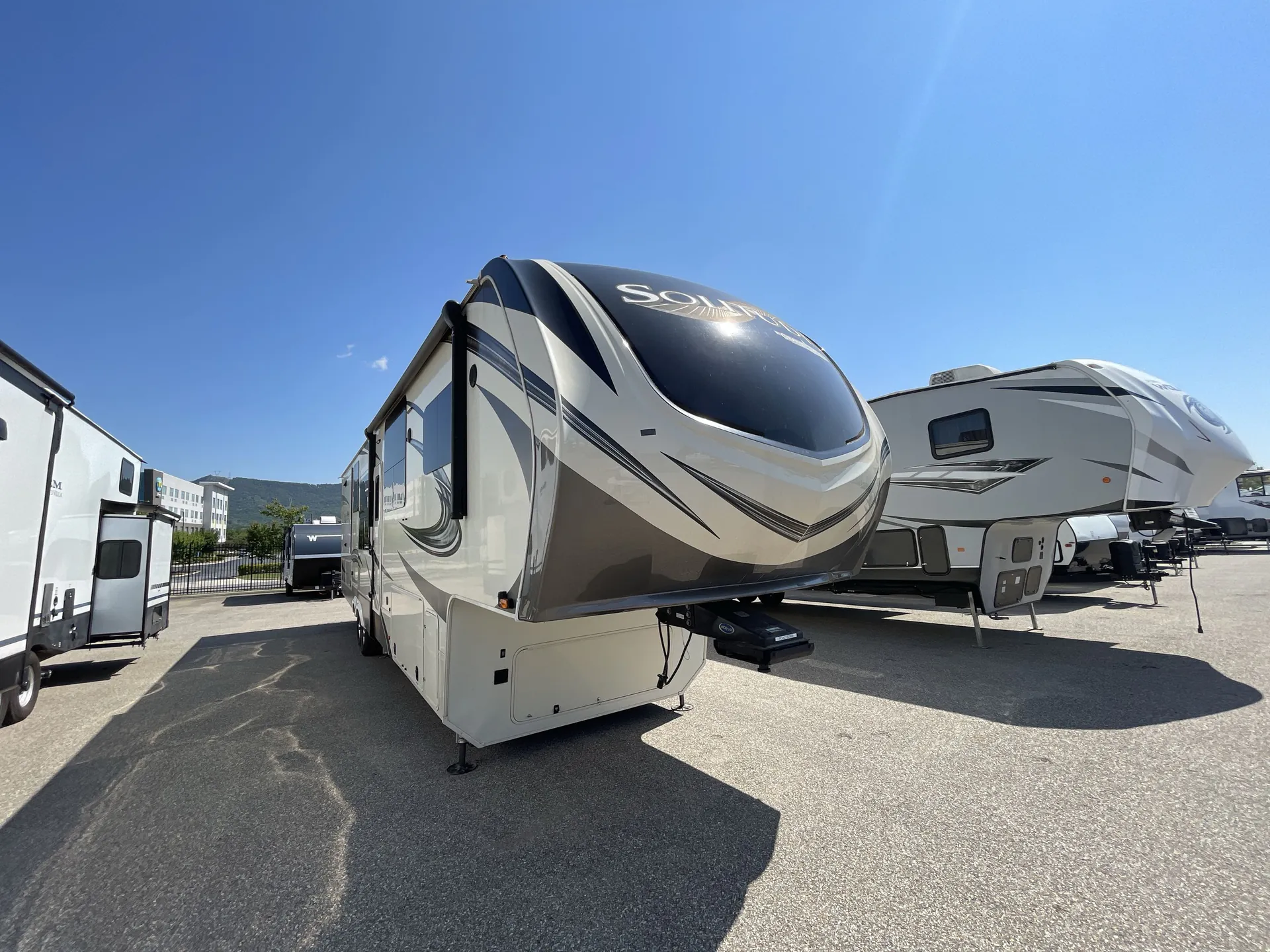 2021 Grand Design Solitude 390RK - Photo 2