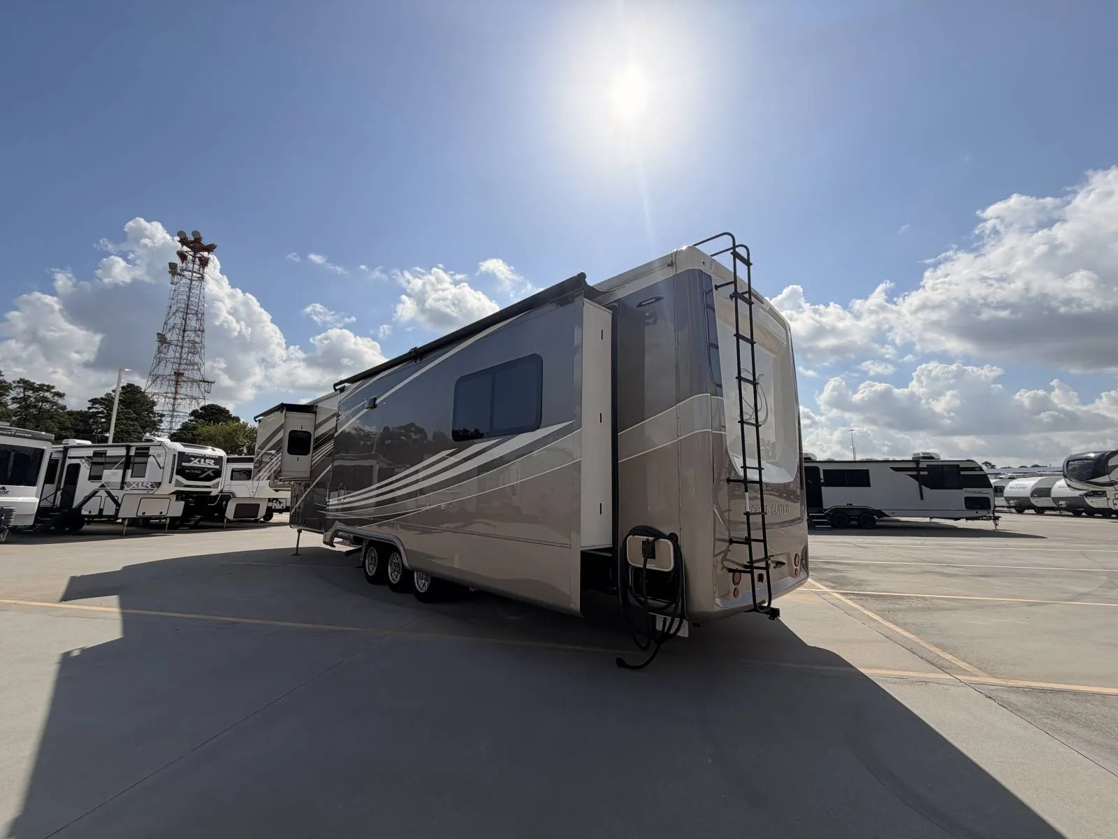 2022 Drv Llc MOBILE SUITES 44 MEMPHIS - Photo 2