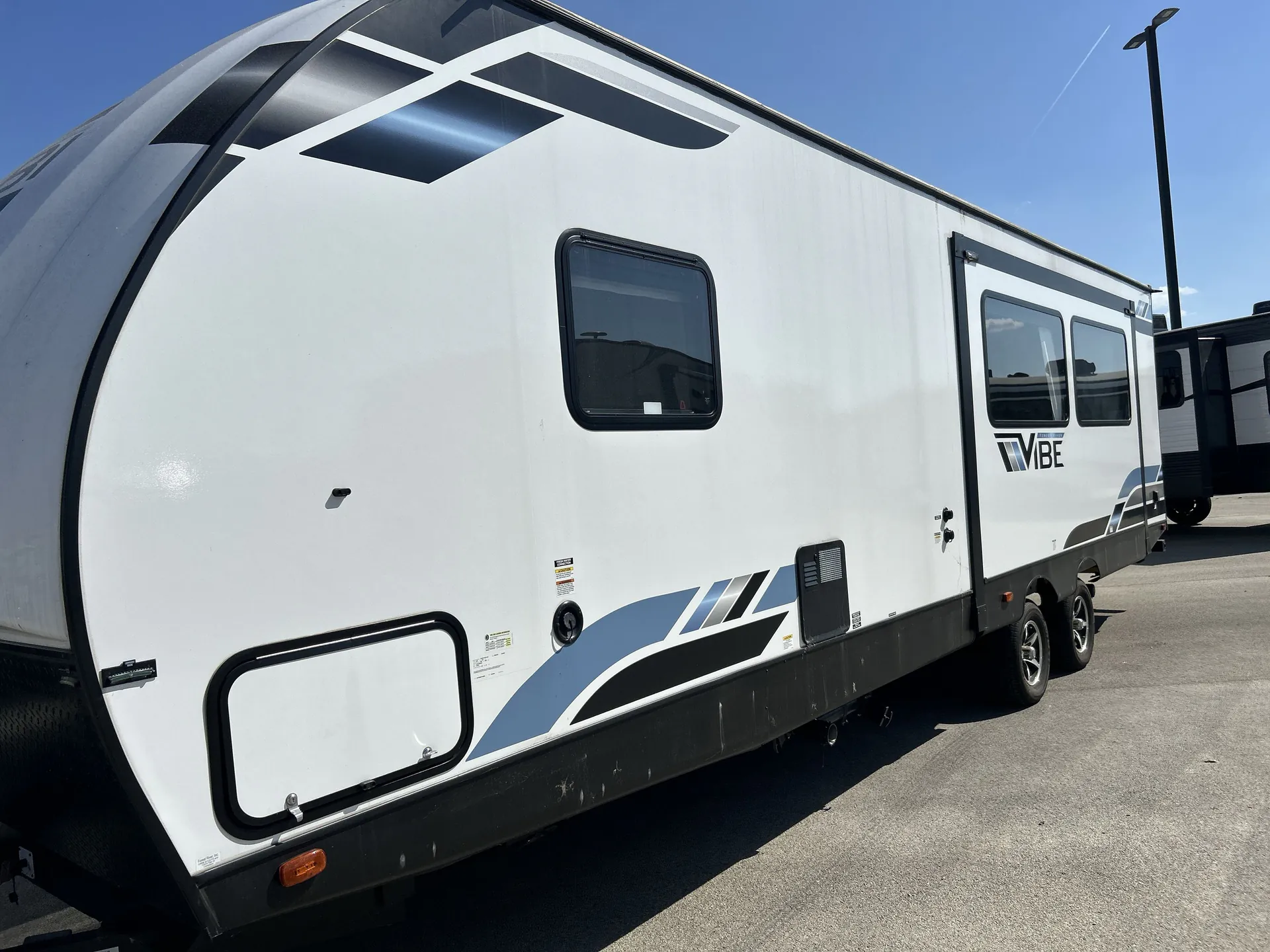 2023 Forest River Vibe 26RK — off campside