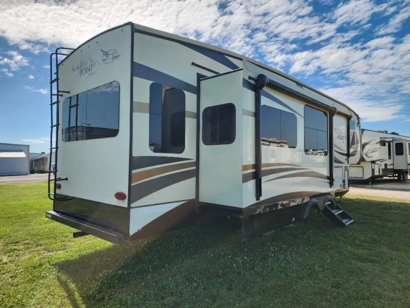 2017 Jayco North Point 315RLTS - Photo 2