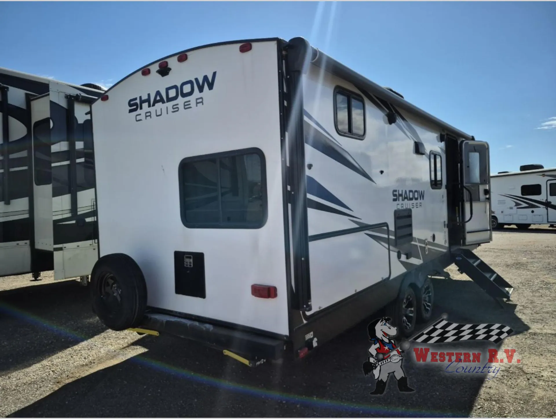 2021 Cruiser RV Shadow Cruiser 240BHS - Photo 3