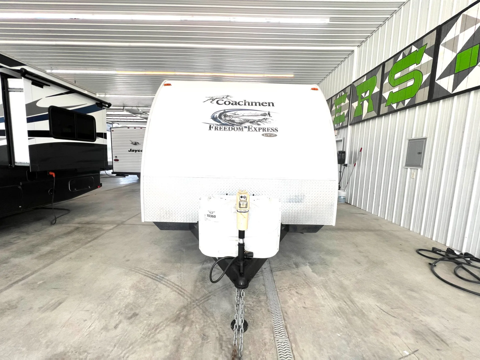 2012 Coachmen Freedom Express LTZ 230BH - Photo 3