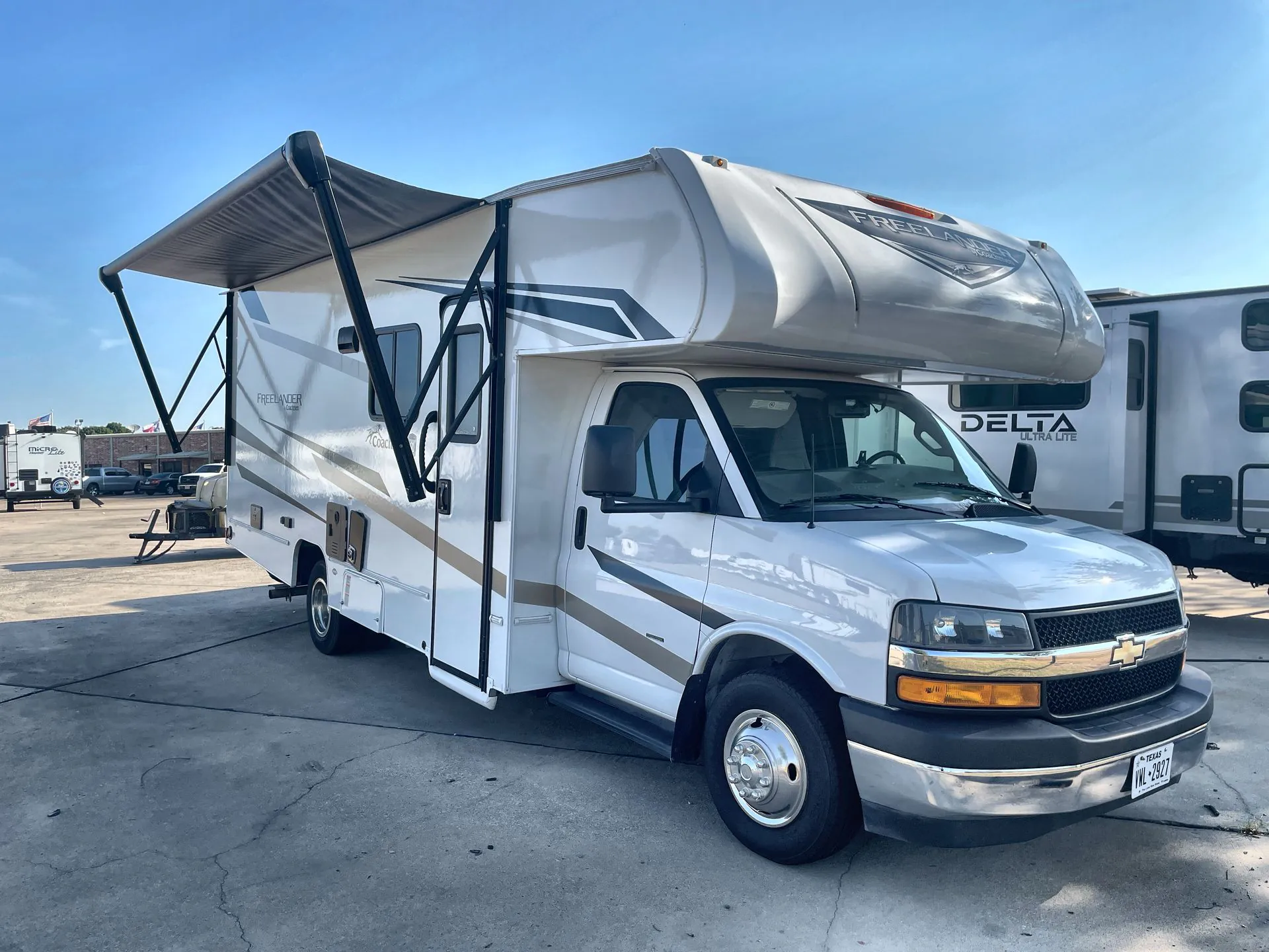 2024 Coachmen Freelander 23FS Chevy 3500 - Photo 2