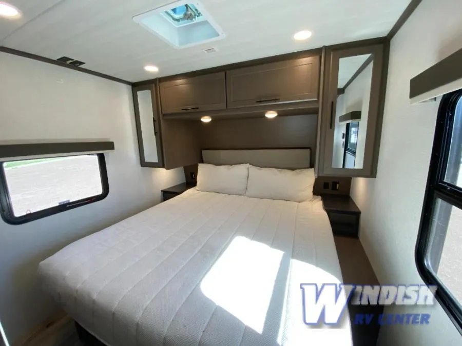 2027 Keystone RV Cougar Half-Ton 29RLP - Photo 3