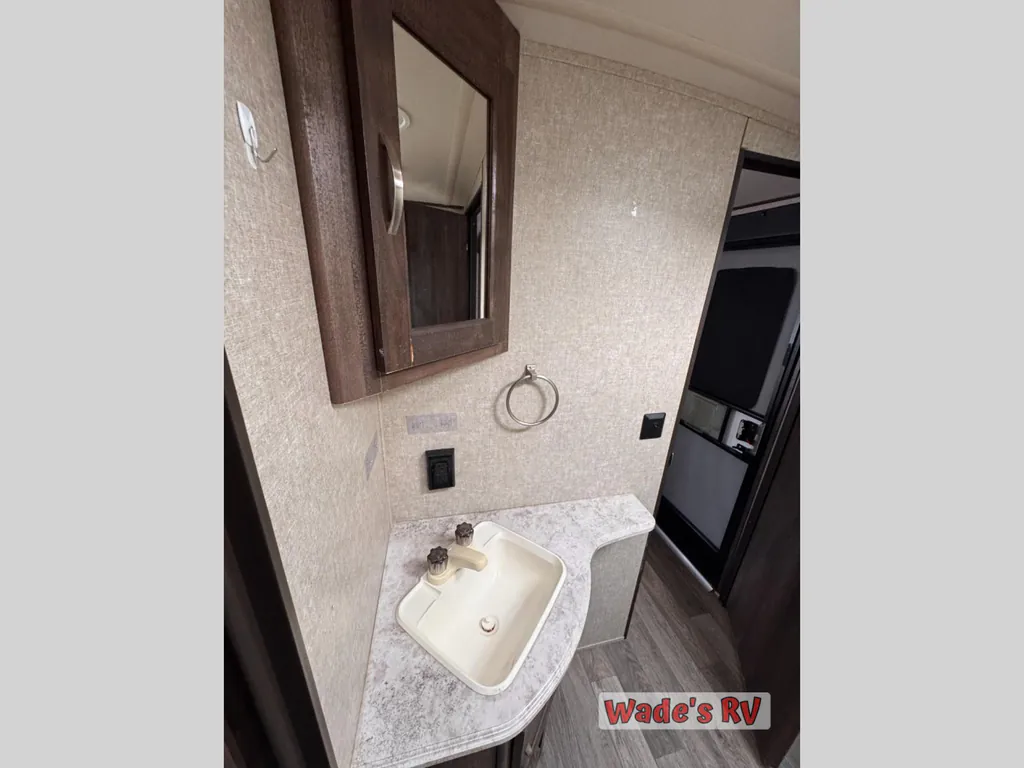 2017 Forest River Vibe 278RLS, Photos photo 16