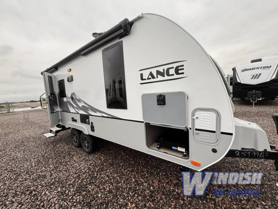 2026 Lance Lance Travel Trailers 1995 - Photo 2