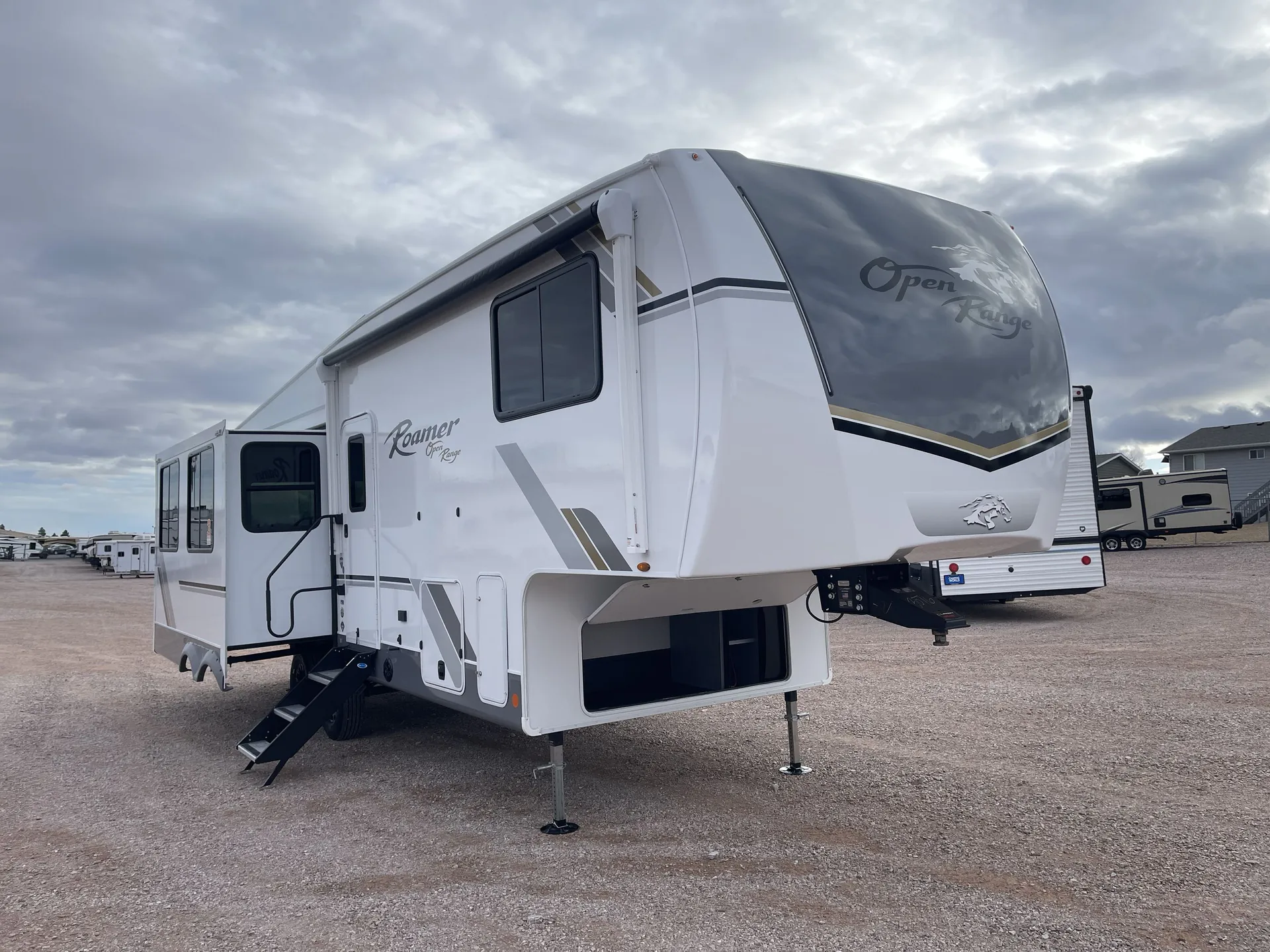 2026 highland ridge Roamer 29RLDS - Photo 2