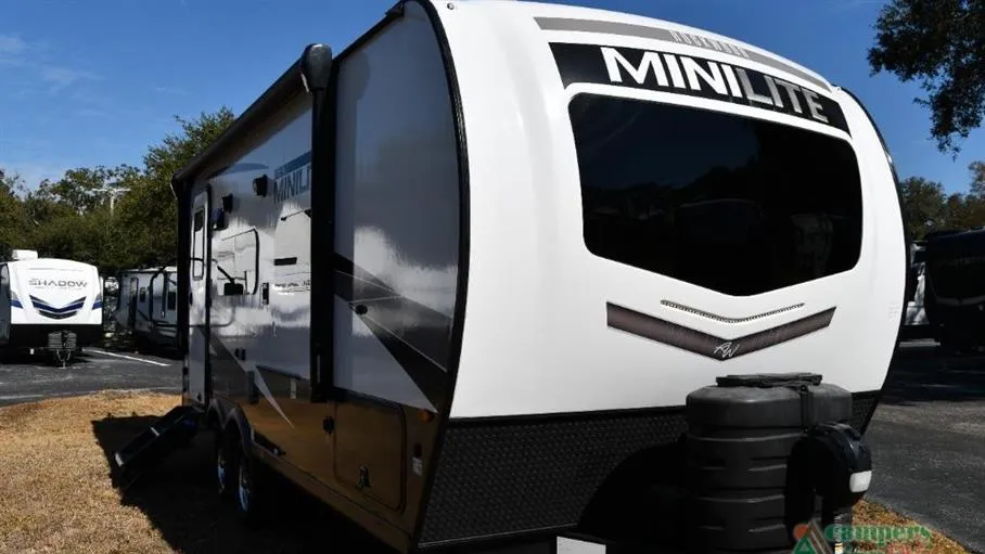 2024 Forest River Rockwood Mini Lite 2109S - Photo 2
