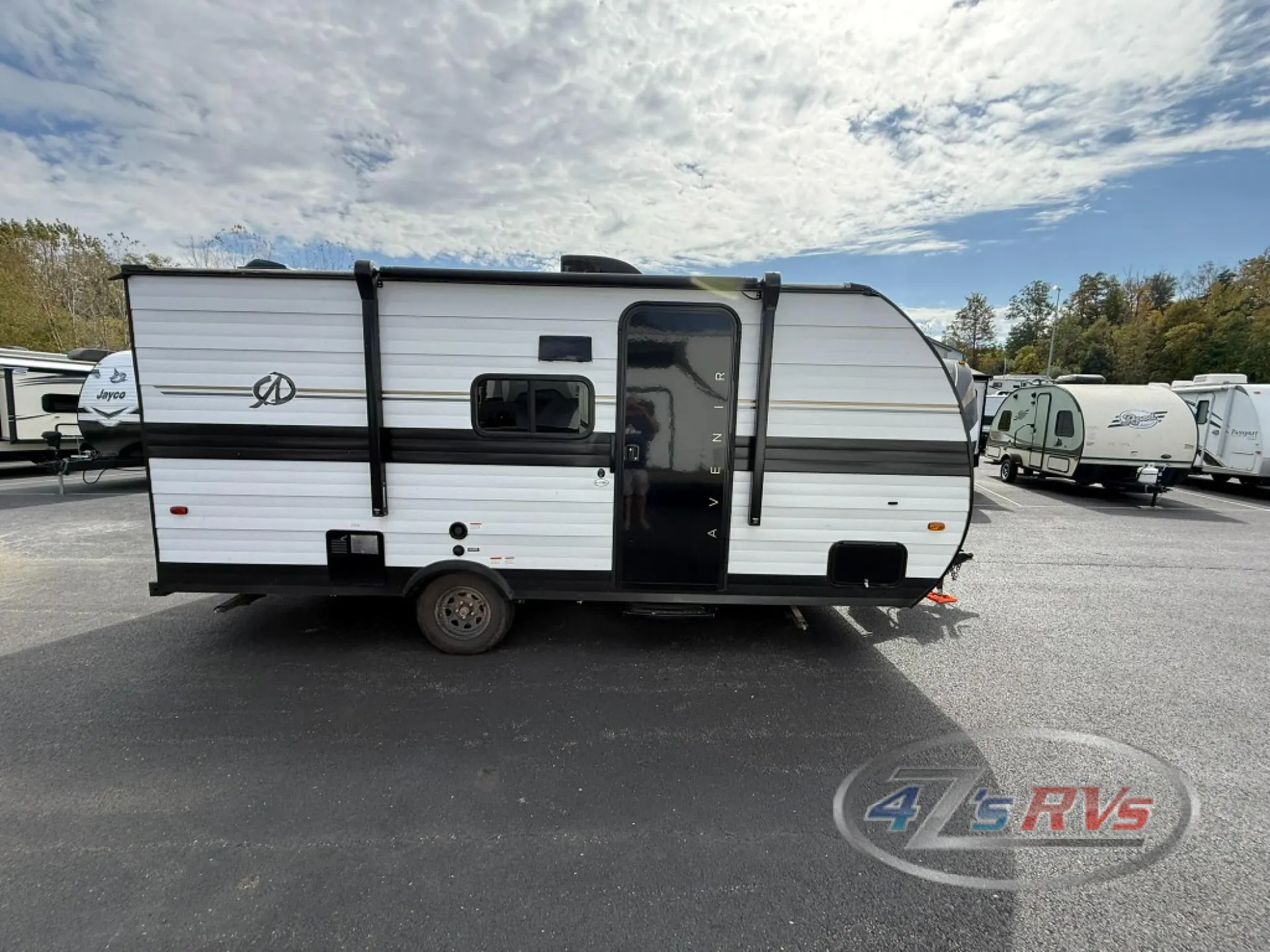 2025 Cruiser RV Avenir 17BH - Photo 4