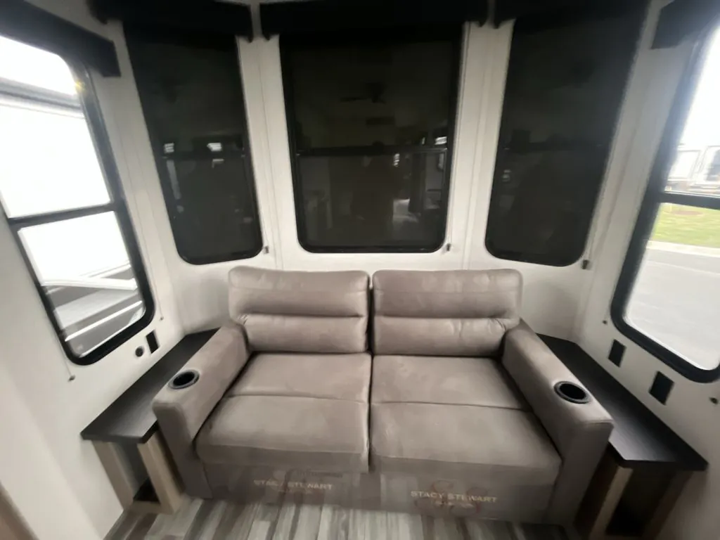 2026 Jayco Jay Flight Bungalow 401FLTS DS, Photos photo 24