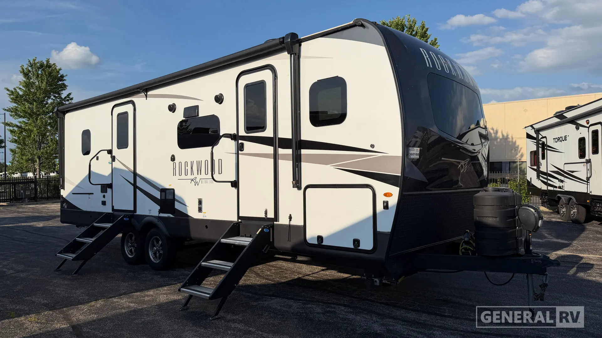 2024 Forest River Rockwood Ultra Lite 2616BH - Photo 2