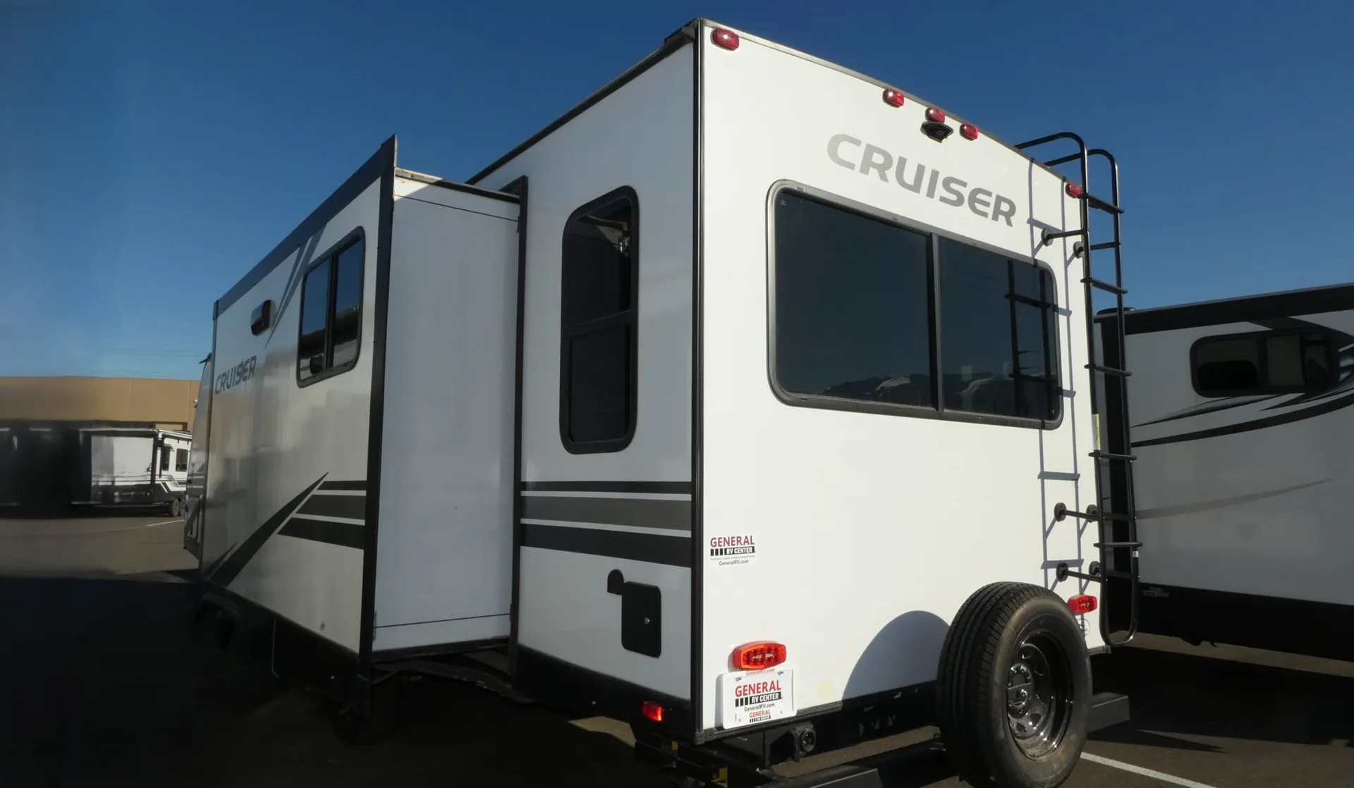 2024 Crossroads RV Cruiser Aire 30RLS - Photo 4