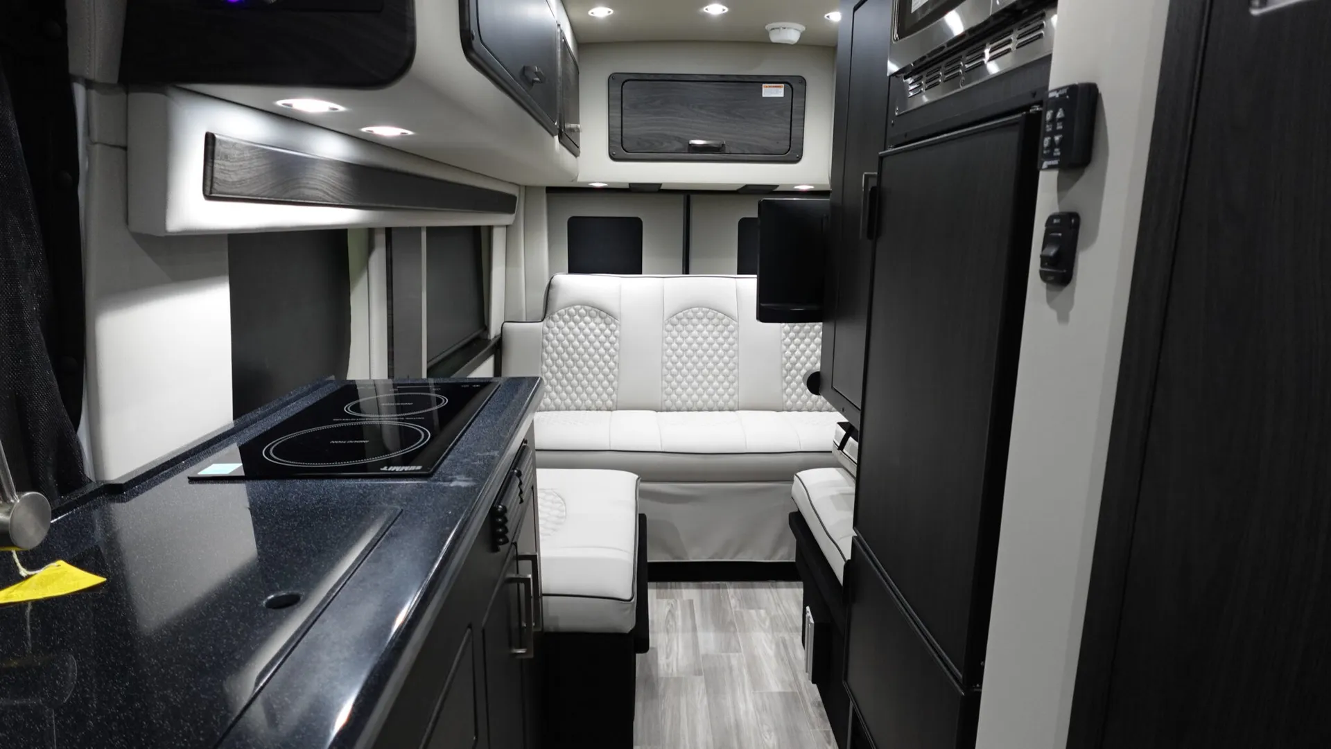 2026 Holiday Rambler Xpedition RL2F - Photo 3