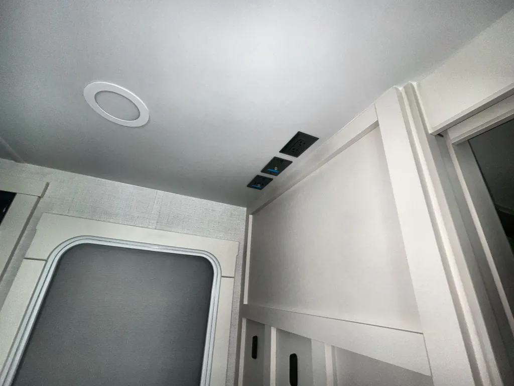 2026 Brinkley Model I 294, Photos photo 21