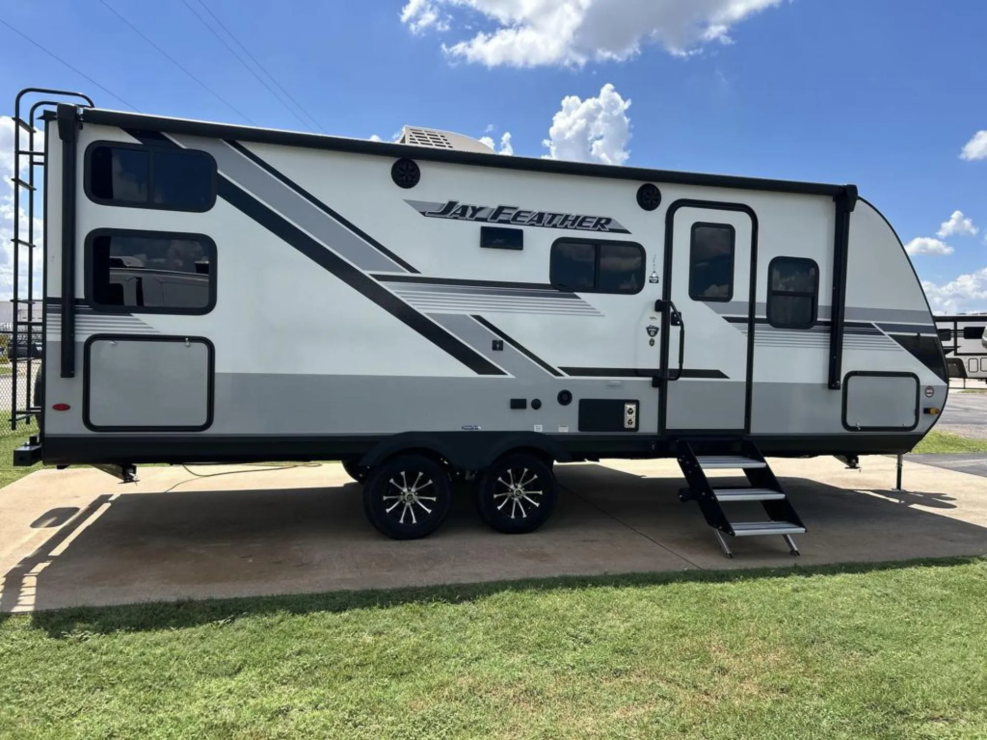 2024 Jayco Jay Feather 21MBH - Photo 4