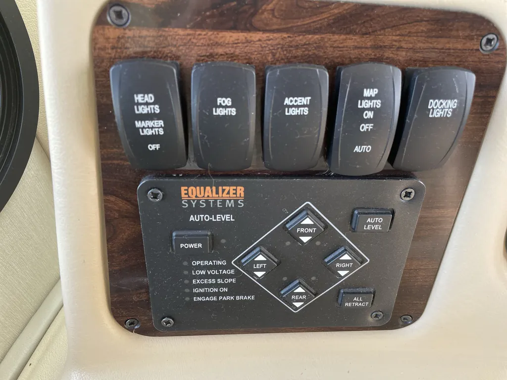 2019 Entegra Coach Cornerstone 45B, Photos photo 8