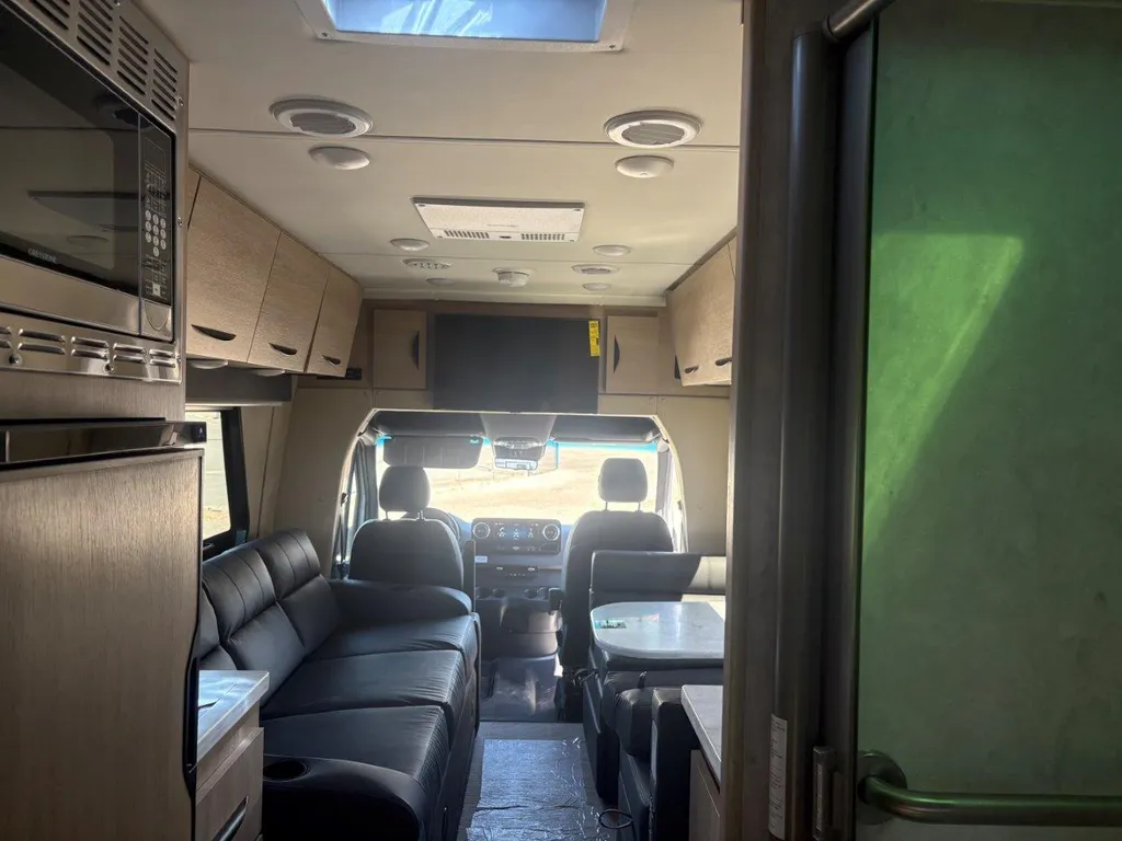 2025 Chinook RV Summit SS, Photos photo 20