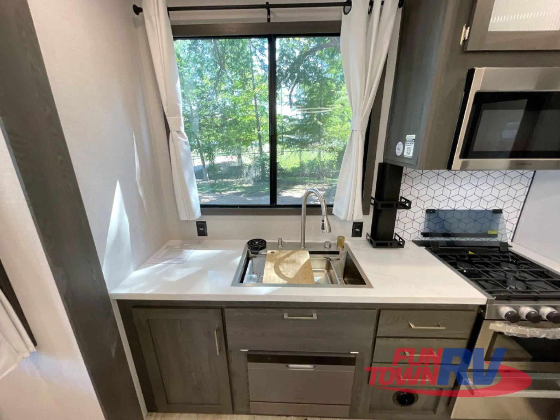 2026 Forest River Impression 360MYR — Photo 5
