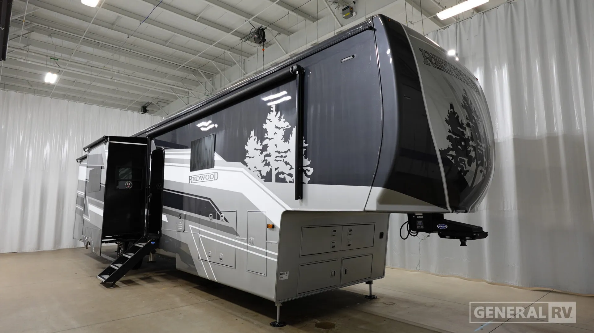 2027 Crossroads RV Redwood 401LK - Photo 2