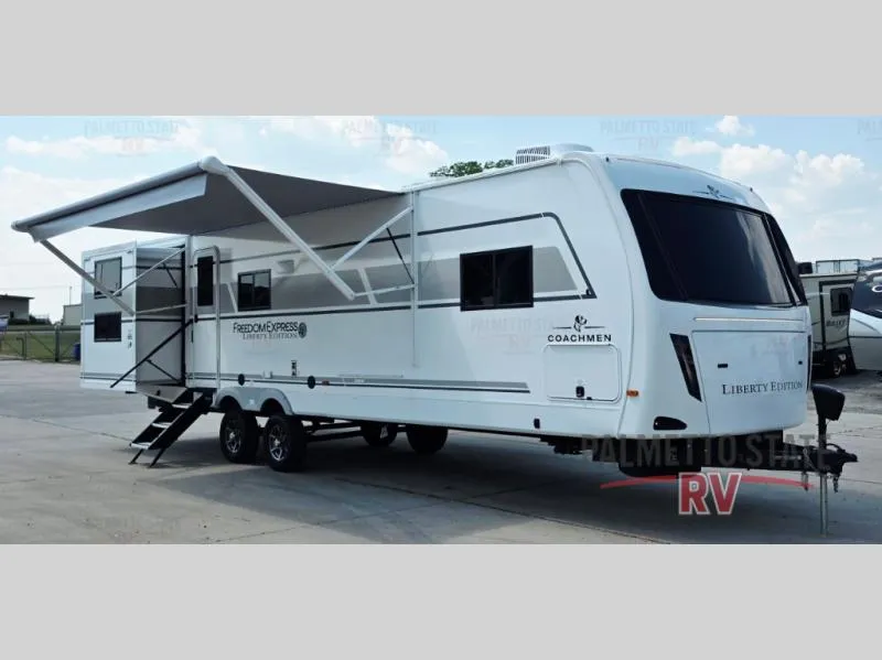 2026 Coachmen Freedom Express Liberty Edition 330BHJJ - Photo 3