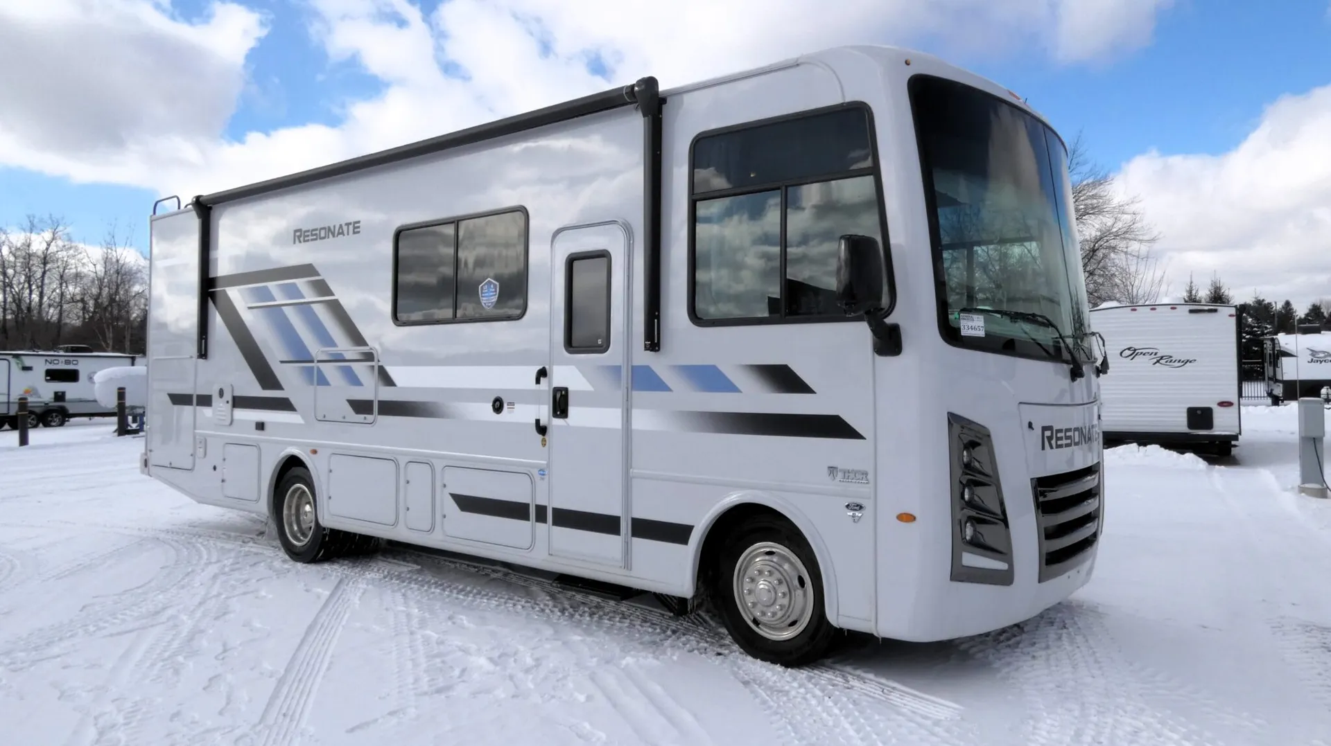2026 Thor Motor Coach Resonate 29D - Photo 2