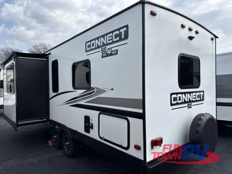 2022 KZ Connect 221FKKSE - Photo 3