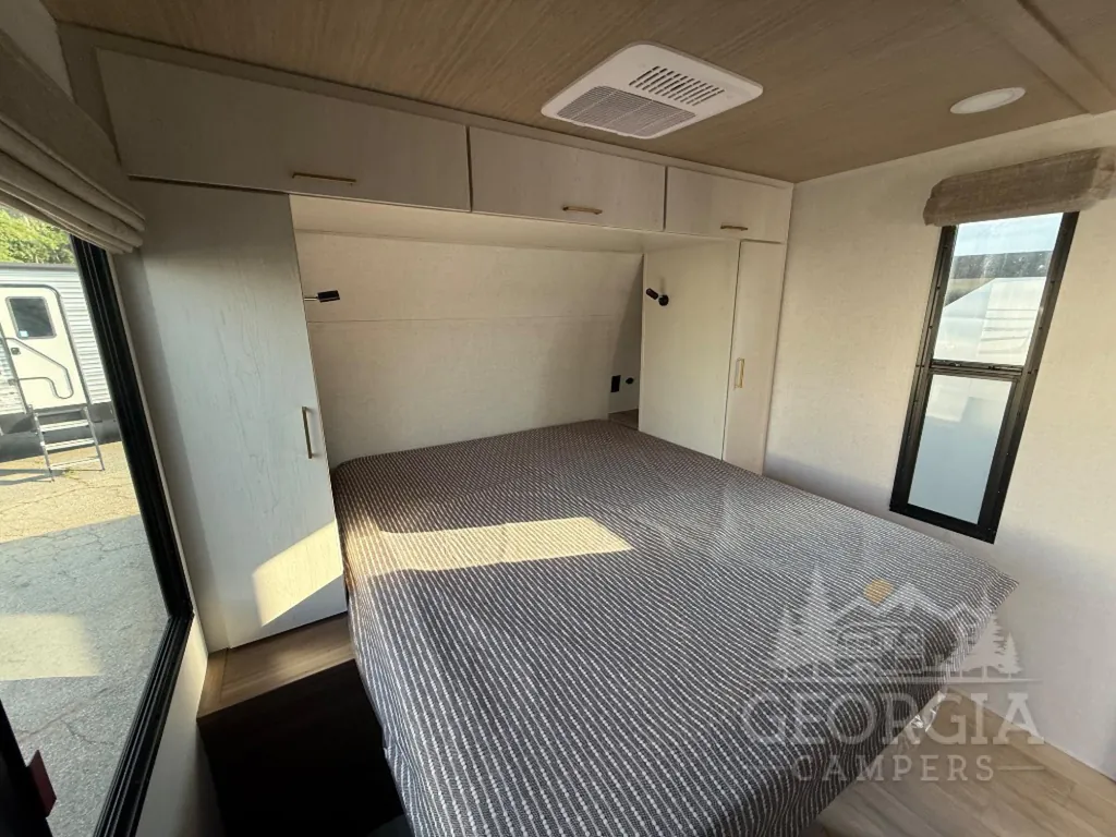 2027 Forest River Vibe 3400BH, Photos photo 14