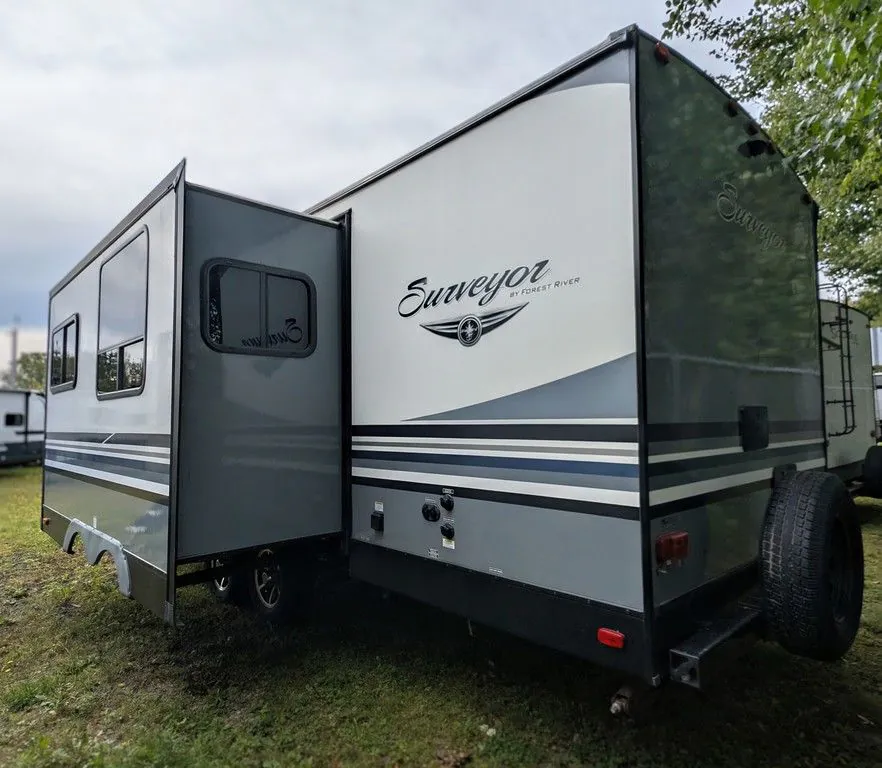 2019 Forest River Surveyor 285IKLE — Photo 6