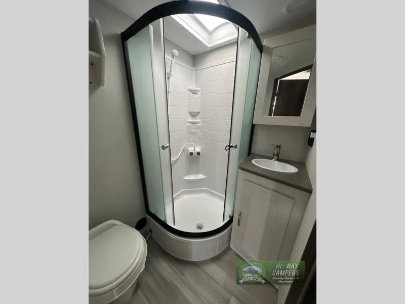 2025 Cruiser RV MPG 2400PD - Photo 4