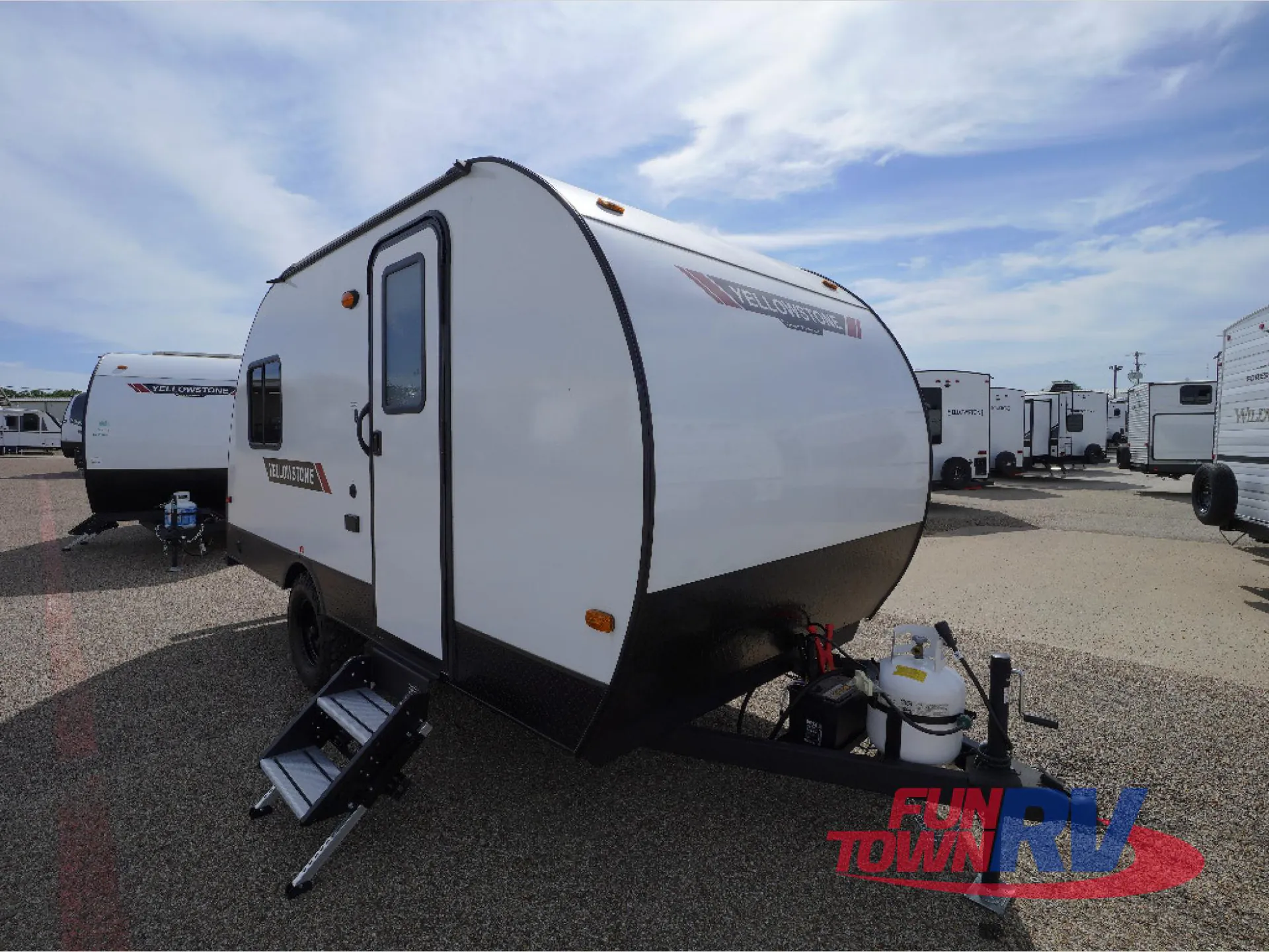 2025 Gulf Stream Yellowstone Trail Edition 140BH - Photo 2