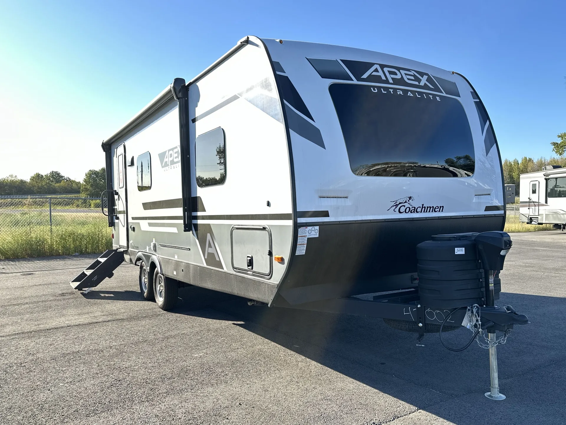 2024 Coachmen Apex Ultra-Lite 211RBS - Photo 2