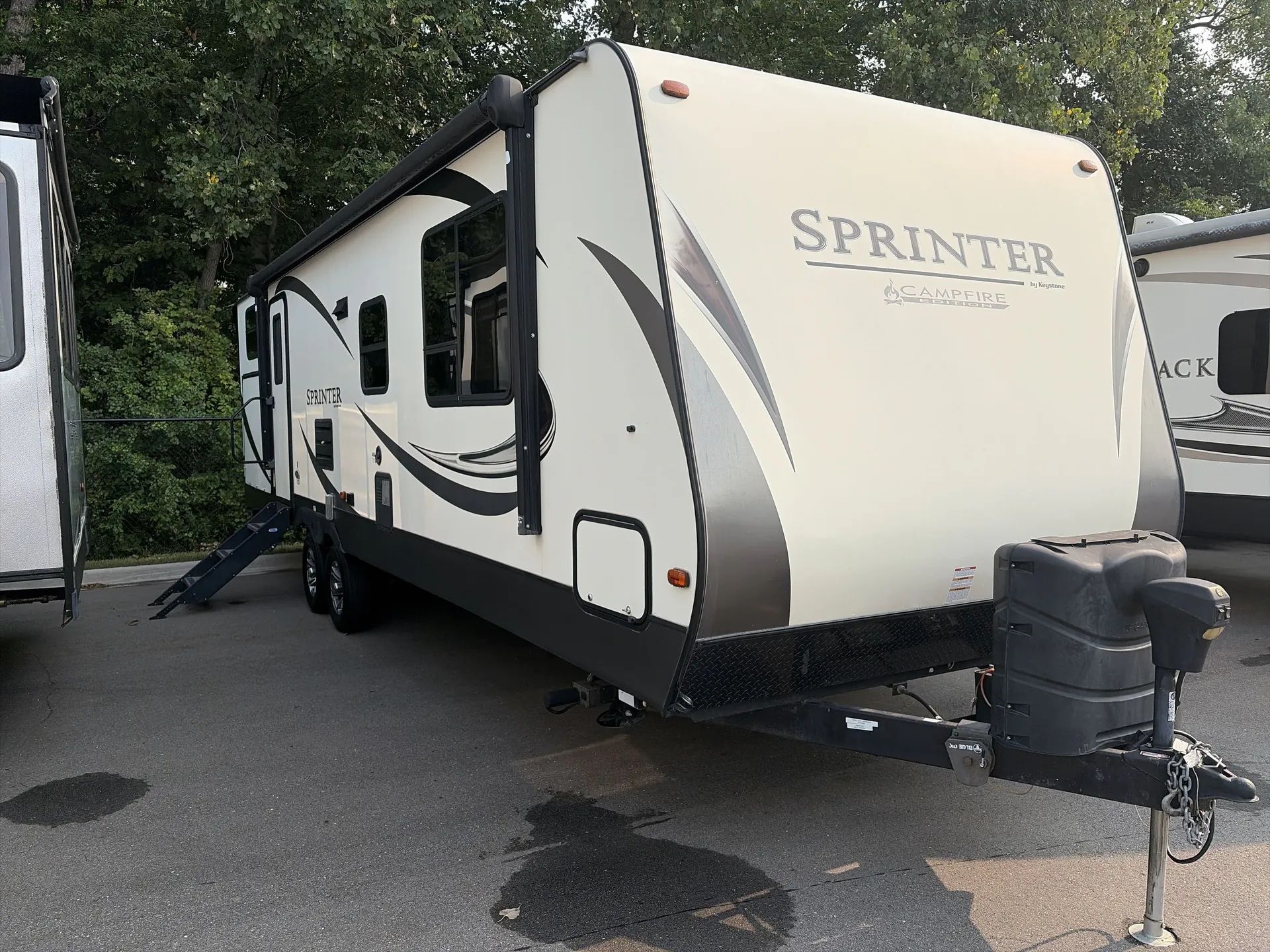 2017 Keystone Sprinter 29BH - Photo 2