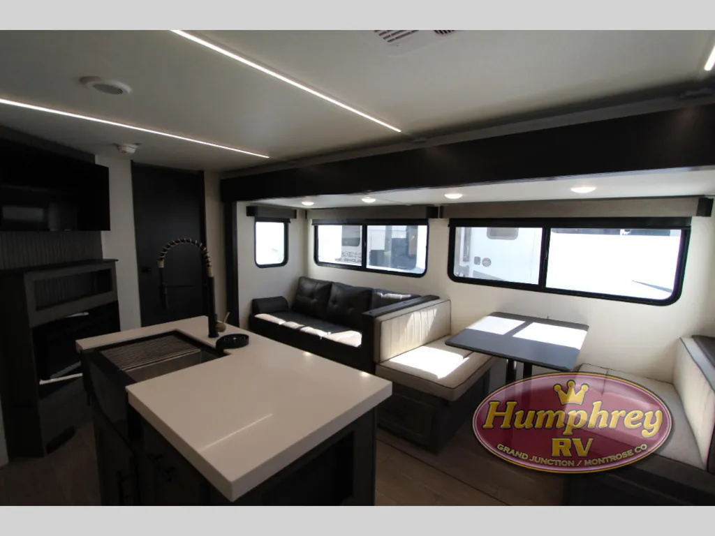 2026 Forest River Cherokee Alpha Wolf 33BH, Photos photo 41