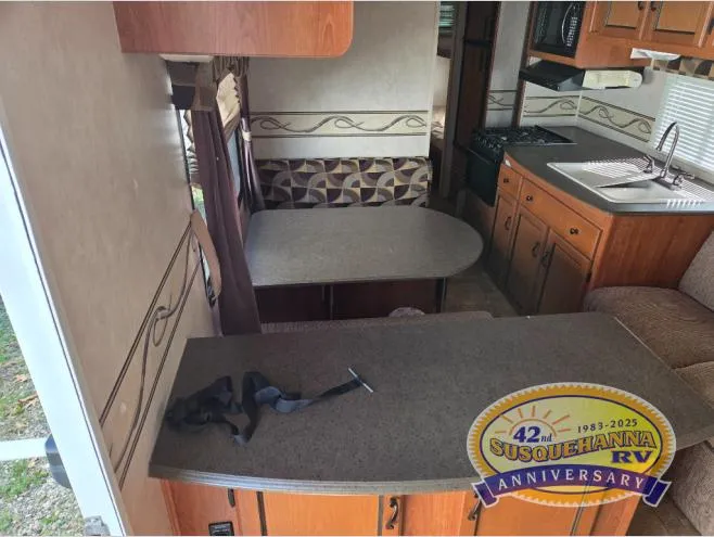 2011 Coachmen Freedom Express 291QBS - Photo 3