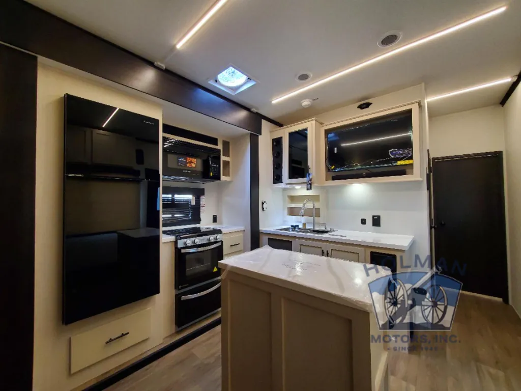 2027 Forest River Vengeance Rogue Armored 26L140, Photos photo 32