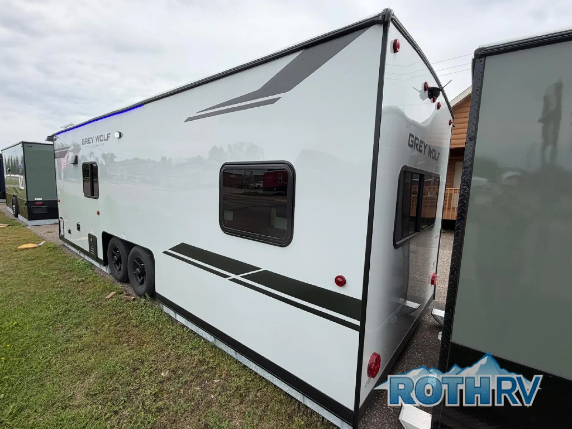 2027 Forest River Cherokee Grey Wolf 21GP — Photo 5