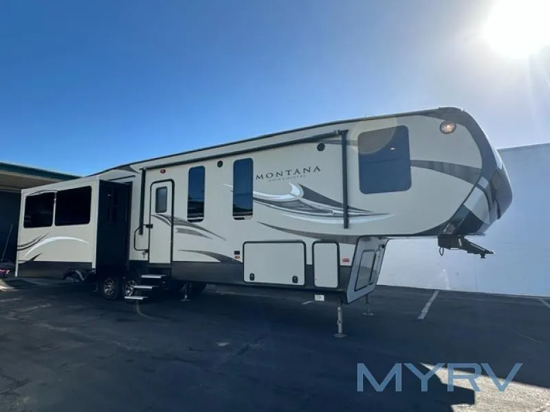 2017 Keystone RV Montana High Country 370BR - Main photo
