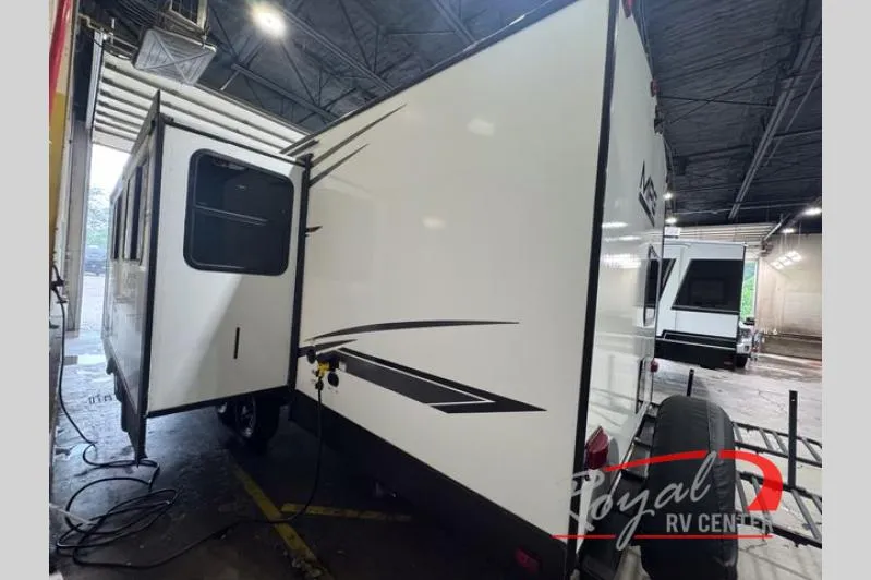 2022 Cruiser RV MPG 2860BH - Photo 4