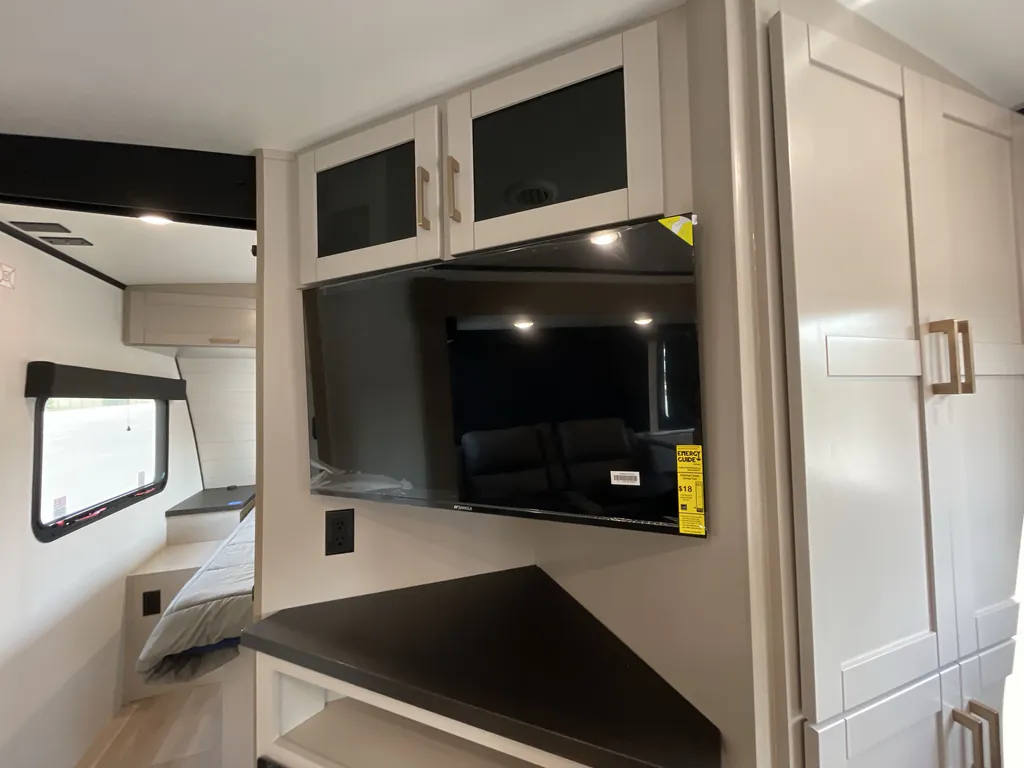 2027 Jayco Jay Feather 29BHB, Photos photo 14